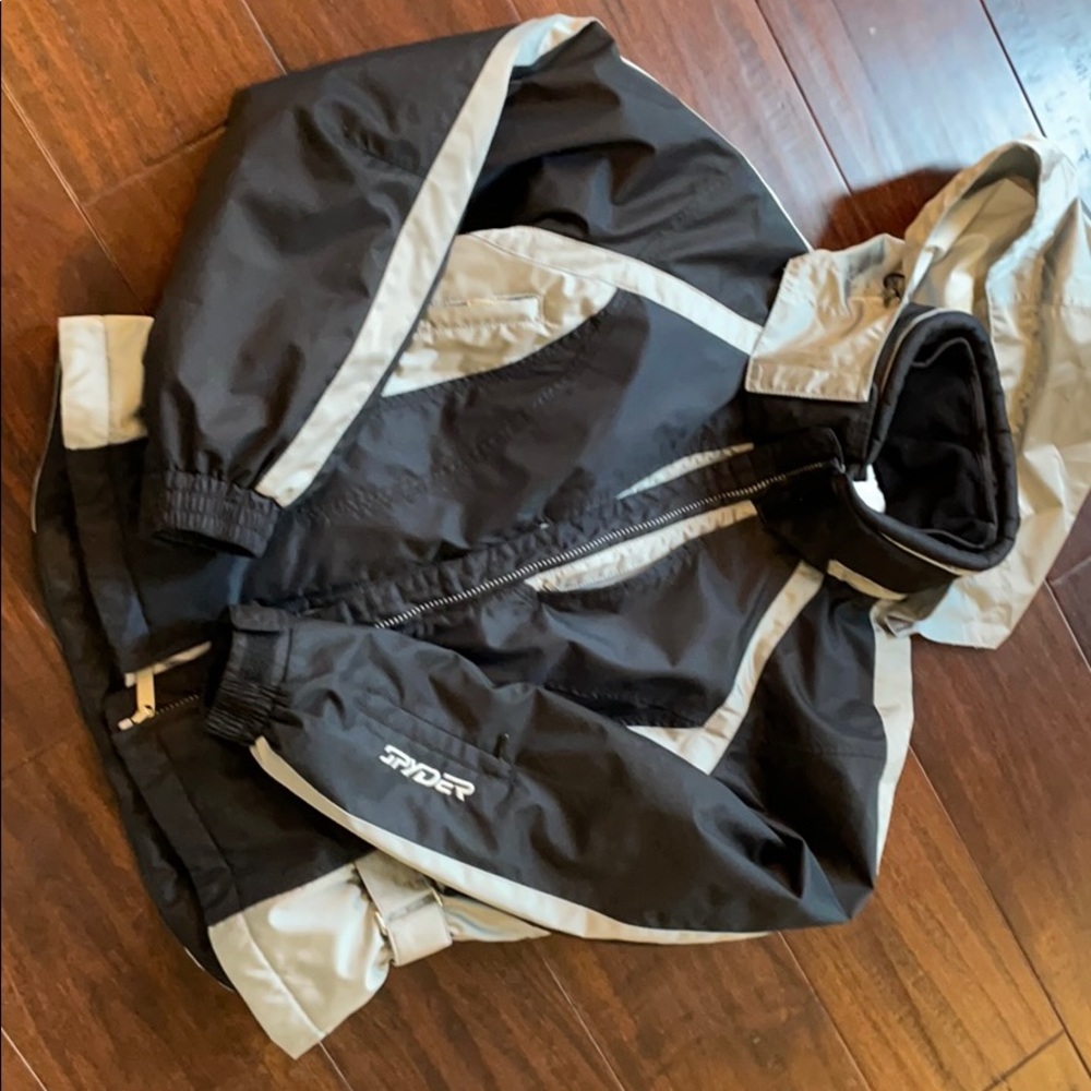 Women's spyder ski coat